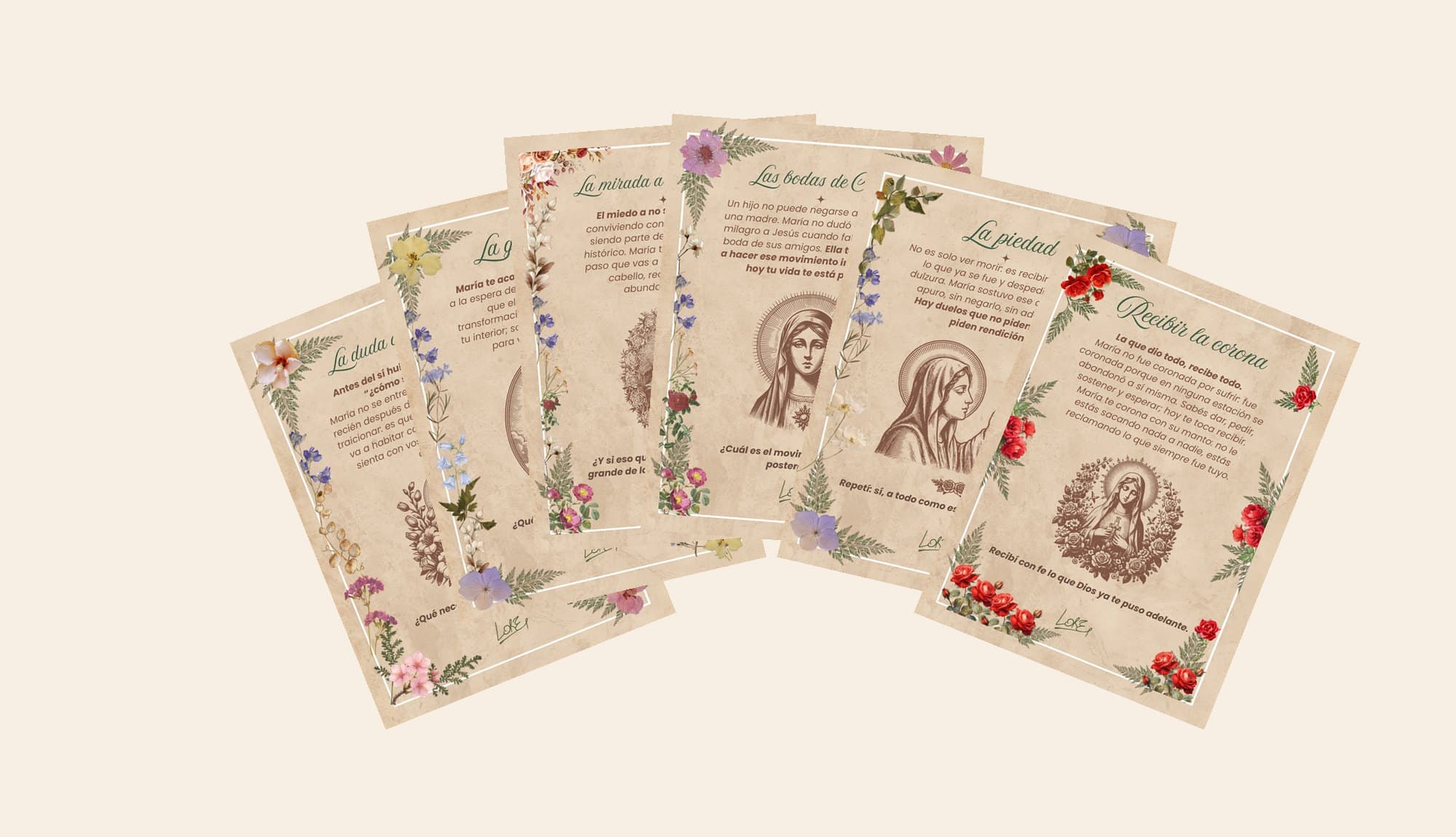 Seis cartas del mazo abiertas en abanico, con sus marcos y sus flores en las esquinas